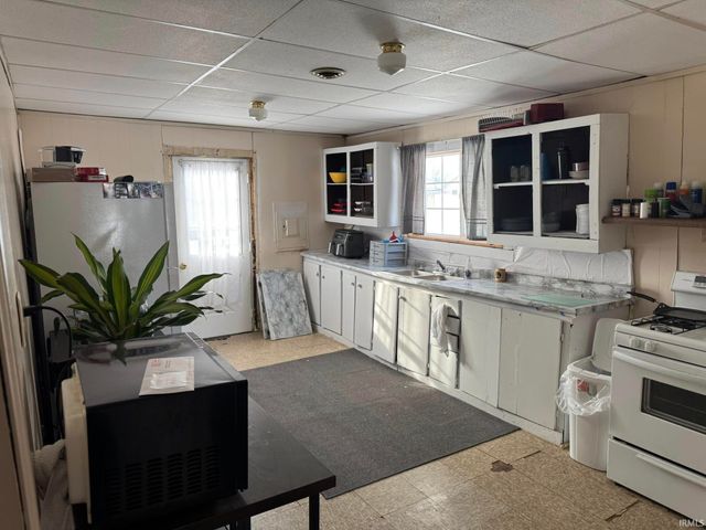 314 W Warren Street, Mitchell, IN 47446