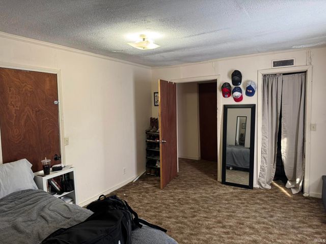 314 W Warren Street, Mitchell, IN 47446