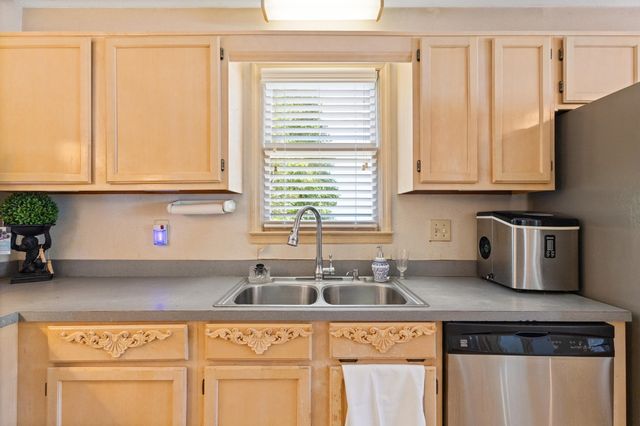 124 Dogwood Pl., North Myrtle Beach, SC 29582