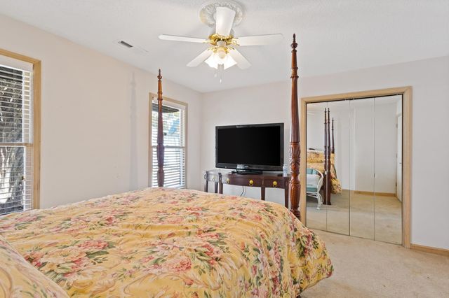 124 Dogwood Pl., North Myrtle Beach, SC 29582