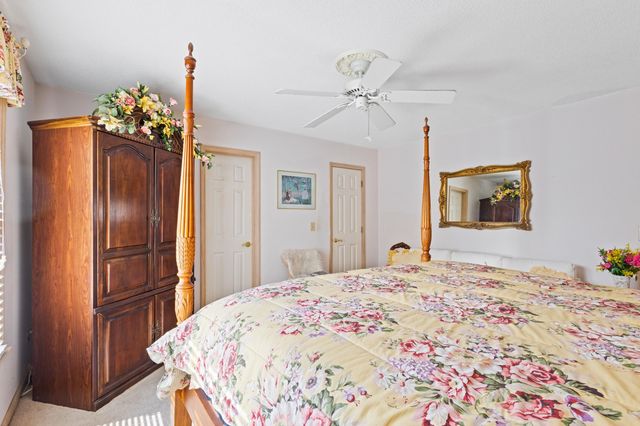 124 Dogwood Pl., North Myrtle Beach, SC 29582