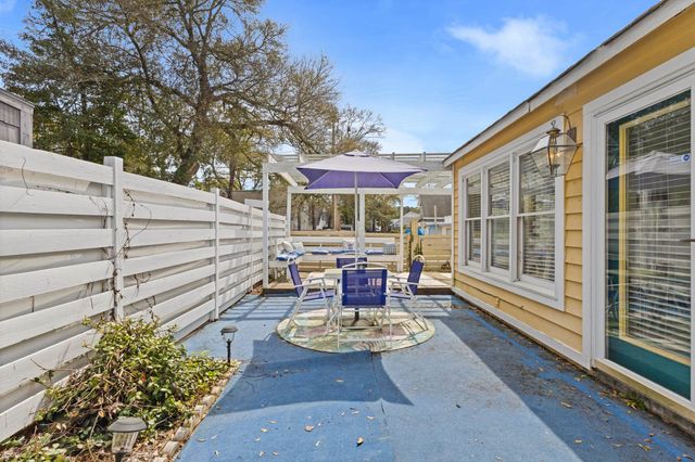 124 Dogwood Pl., North Myrtle Beach, SC 29582