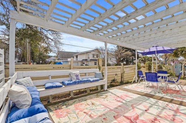 124 Dogwood Pl., North Myrtle Beach, SC 29582