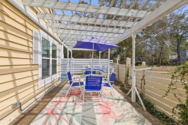 124 Dogwood Pl., North Myrtle Beach, SC 29582