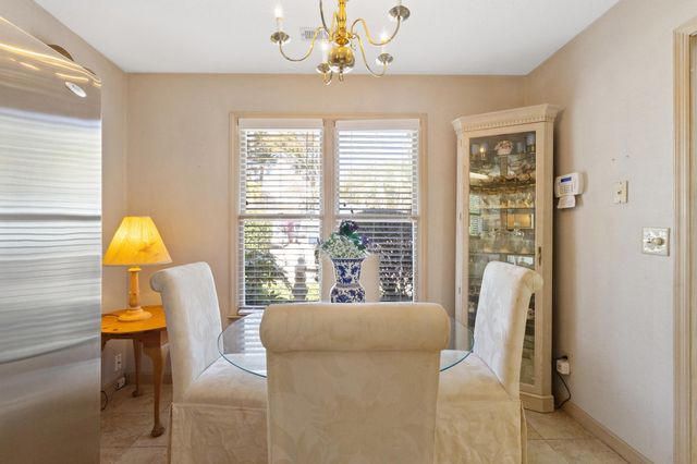 124 Dogwood Pl., North Myrtle Beach, SC 29582