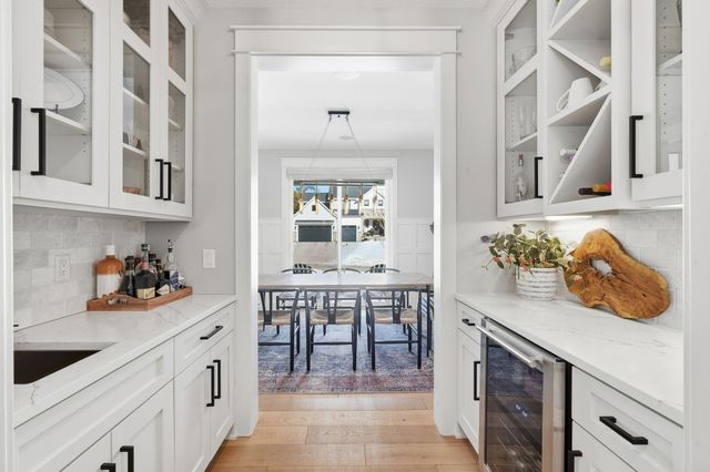 4501 Dunham Drive, Edina, MN 55435