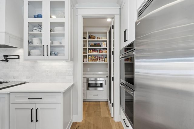 4501 Dunham Drive, Edina, MN 55435