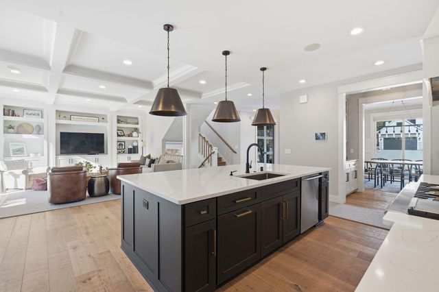 4501 Dunham Drive, Edina, MN 55435