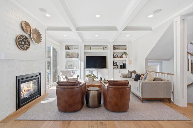 4501 Dunham Drive, Edina, MN 55435