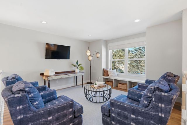 4501 Dunham Drive, Edina, MN 55435