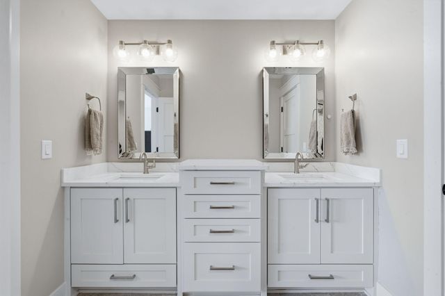 4501 Dunham Drive, Edina, MN 55435