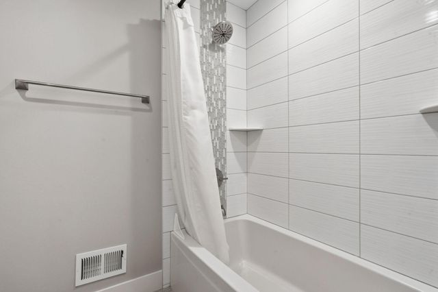 4501 Dunham Drive, Edina, MN 55435