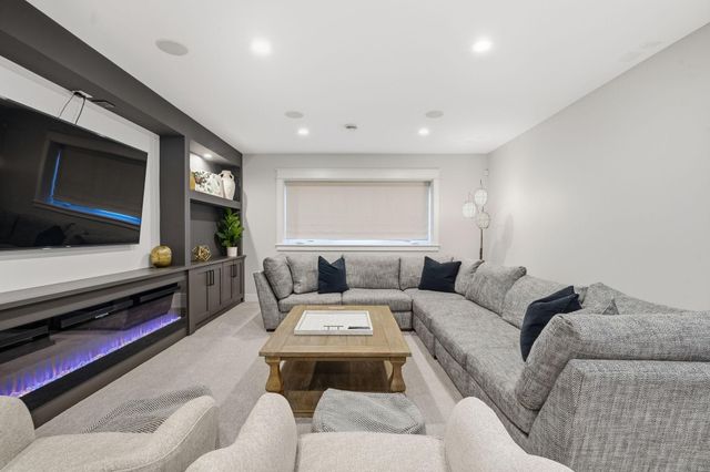 4501 Dunham Drive, Edina, MN 55435