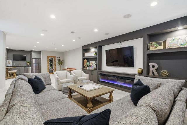 4501 Dunham Drive, Edina, MN 55435