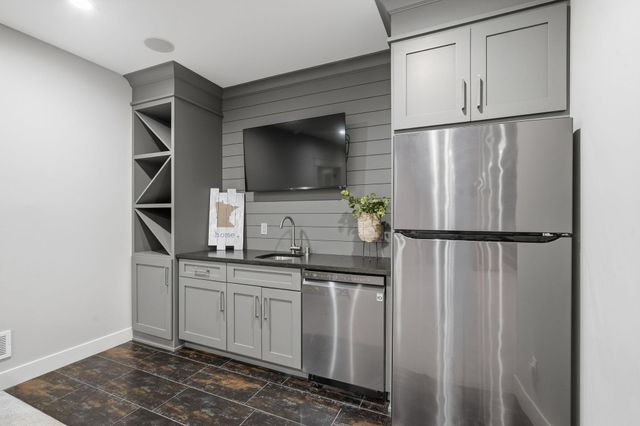 4501 Dunham Drive, Edina, MN 55435