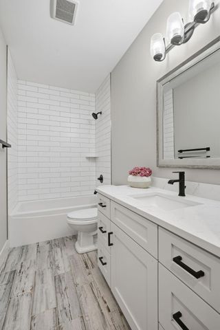 4501 Dunham Drive, Edina, MN 55435