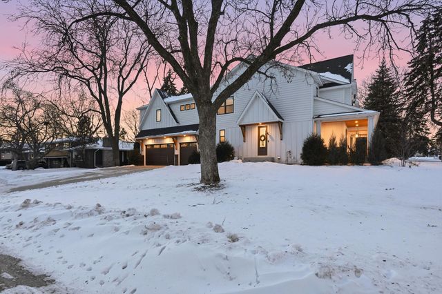 4501 Dunham Drive, Edina, MN 55435