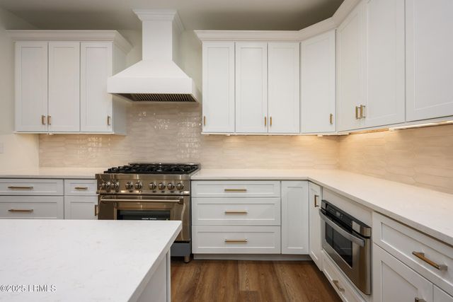 15 Woods Lane, Beaufort, SC 29907