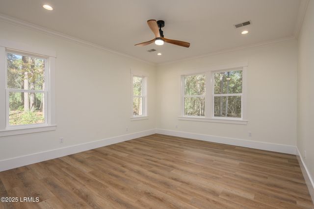 15 Woods Lane, Beaufort, SC 29907