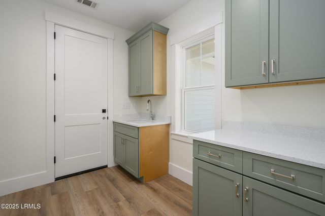 15 Woods Lane, Beaufort, SC 29907