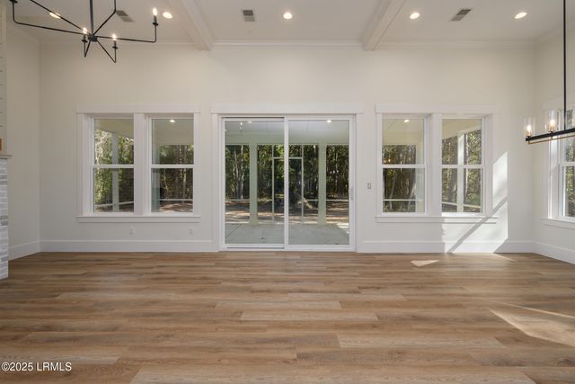 15 Woods Lane, Beaufort, SC 29907