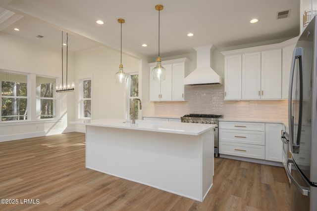 15 Woods Lane, Beaufort, SC 29907