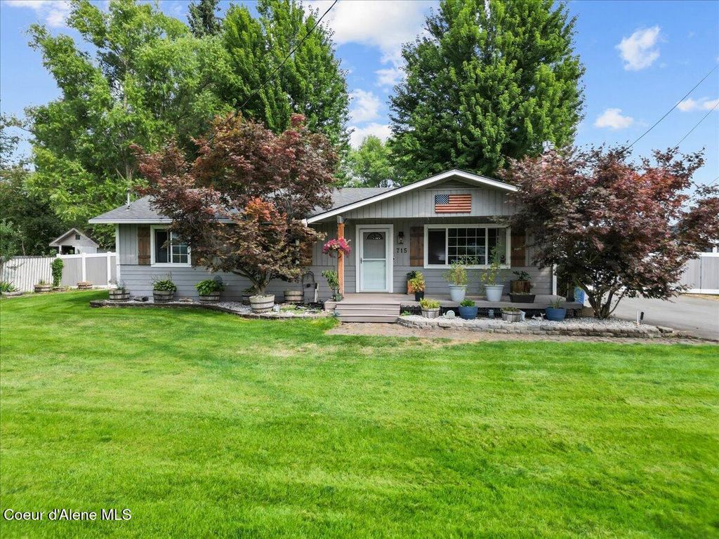 715 W MILES AVE, Hayden, ID 83835