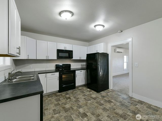 7232 S Oakes Street, Tacoma, WA 98409