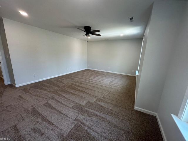 300 East ST, Smithfield, VA 23430