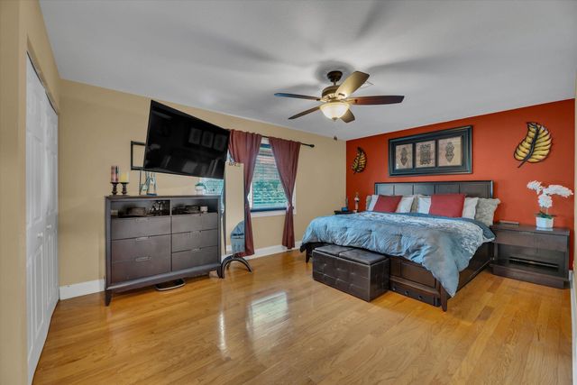 621 SW 98th Terrace, Pembroke Pines, FL 33025