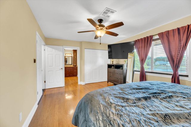 621 SW 98th Terrace, Pembroke Pines, FL 33025