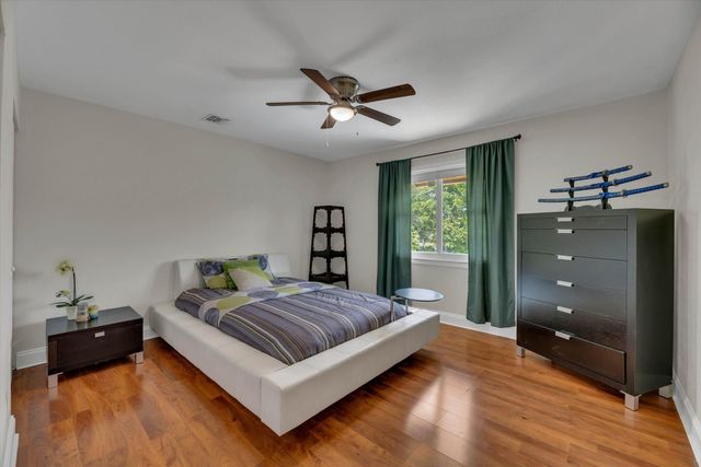 621 SW 98th Terrace, Pembroke Pines, FL 33025