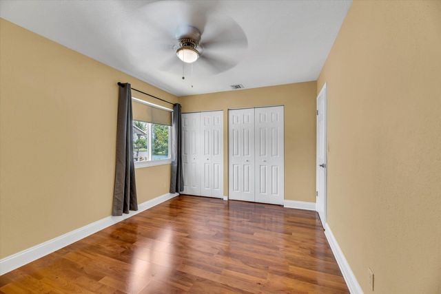 621 SW 98th Terrace, Pembroke Pines, FL 33025