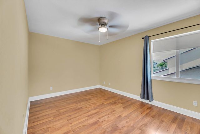 621 SW 98th Terrace, Pembroke Pines, FL 33025