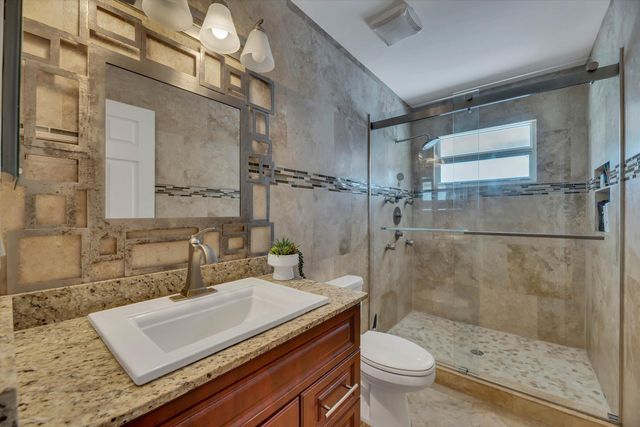 621 SW 98th Terrace, Pembroke Pines, FL 33025