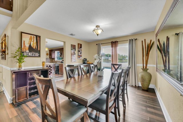 621 SW 98th Terrace, Pembroke Pines, FL 33025