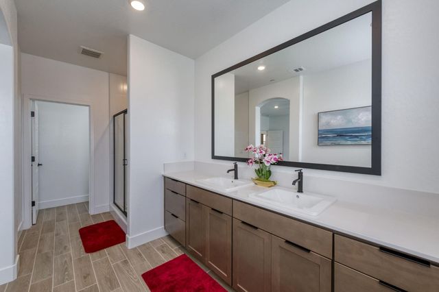 7213 E Brown Ave, Fresno, CA 93737