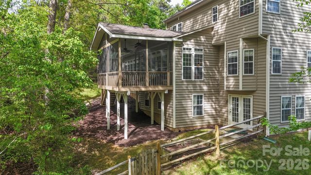 7900 Wilby Hollow Drive, Charlotte, NC 28270
