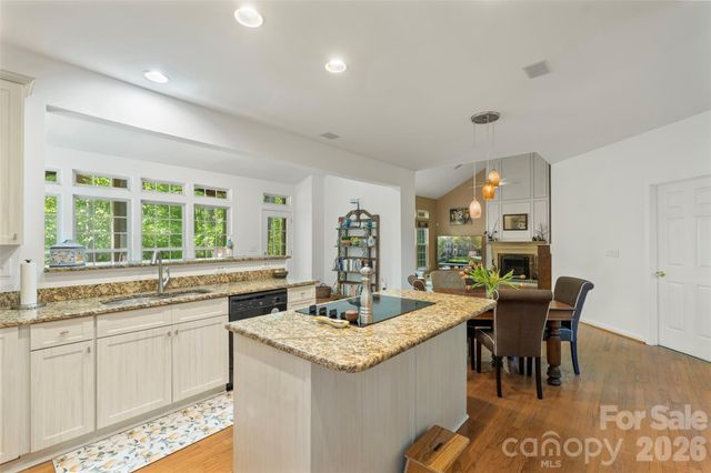 7900 Wilby Hollow Drive, Charlotte, NC 28270