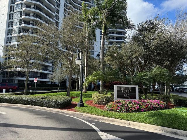 3530 Mystic Pointe Drive 1907, Aventura, FL 33180