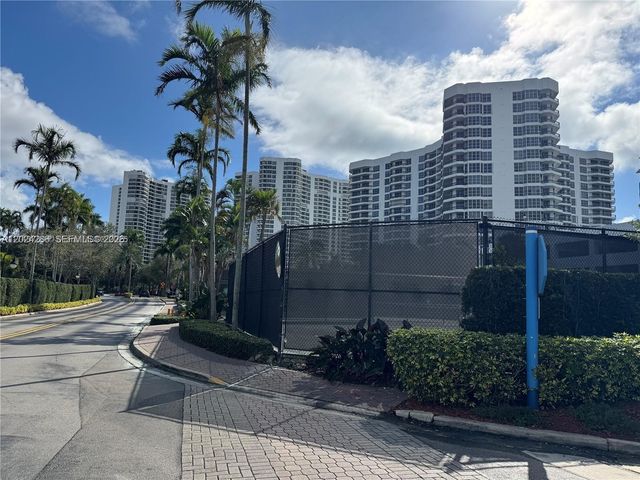 3530 Mystic Pointe Drive 1907, Aventura, FL 33180