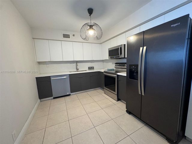 3530 Mystic Pointe Drive 1907, Aventura, FL 33180