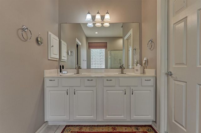 59 W Bellmeade Place, The Woodlands, TX 77382