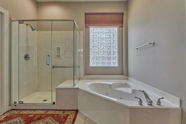 59 W Bellmeade Place, The Woodlands, TX 77382