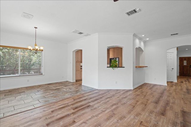 37 PILLOW RD, Austin, TX 78745