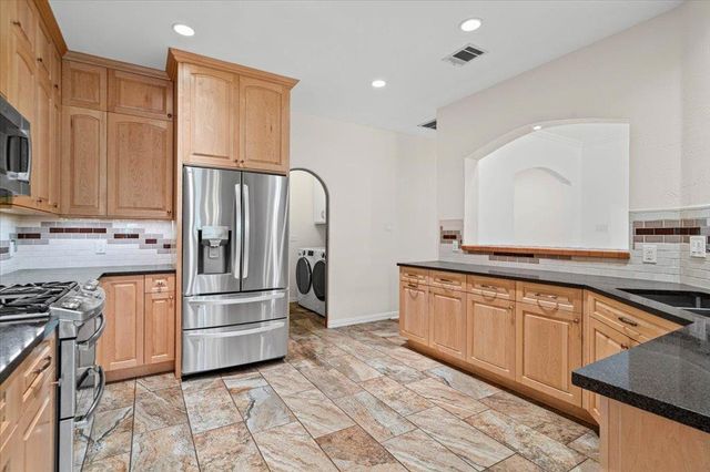 37 PILLOW RD, Austin, TX 78745