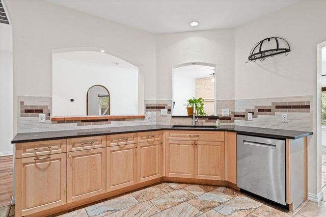37 PILLOW RD, Austin, TX 78745
