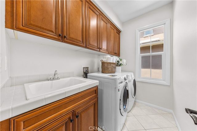 31 Early Light, Irvine, CA 92620