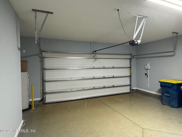 15626 TISONS BLF Road, Jacksonville, FL 32218