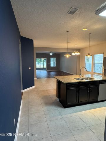 15626 TISONS BLF Road, Jacksonville, FL 32218